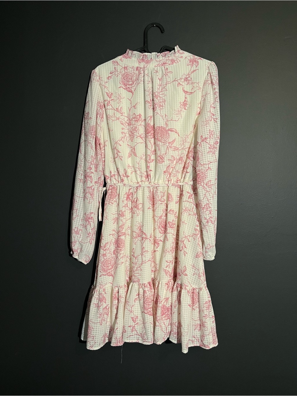 Joie Pink White Floral Long Sleeve Tiered Dress Ruffle Neck Tie Waist - Size XS - Picture 3 of 11